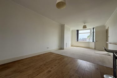 3 bed house, Ashburnham Road, Honiknowle, Plymouth, PL52LS - Image 4